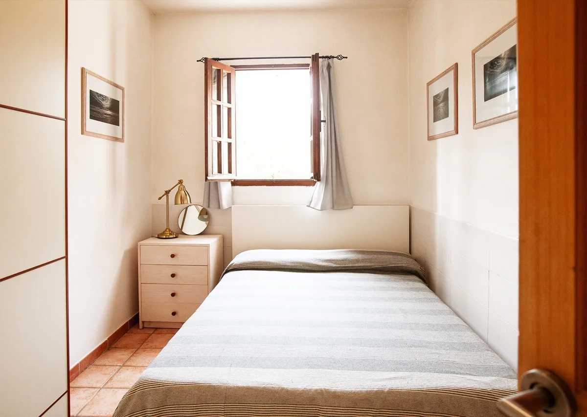 Single bedroom